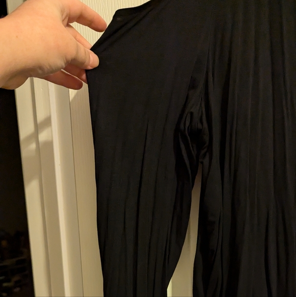 BNWT Black Cold Shoulder Top size XXL - Picture 3 of 6